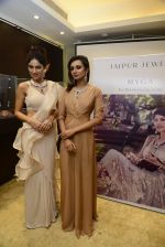 Sapna Pabbi, Ira Dubey at Jaipur Jewels Myga launch on 3rd Aug 2016